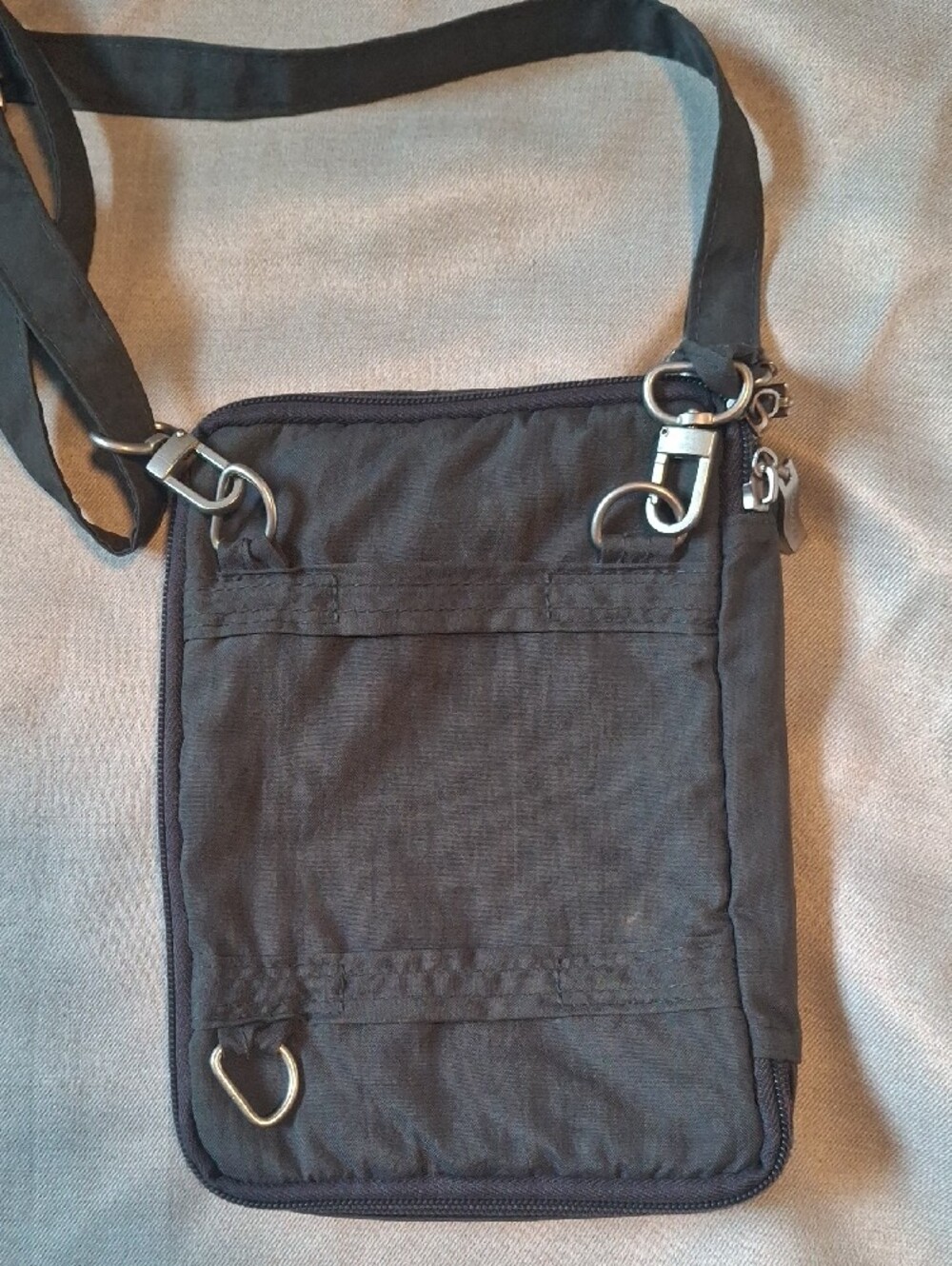 Baggallini Gray Nylon Lightweight Crossbody Travel Bag - Picture 4 of 10